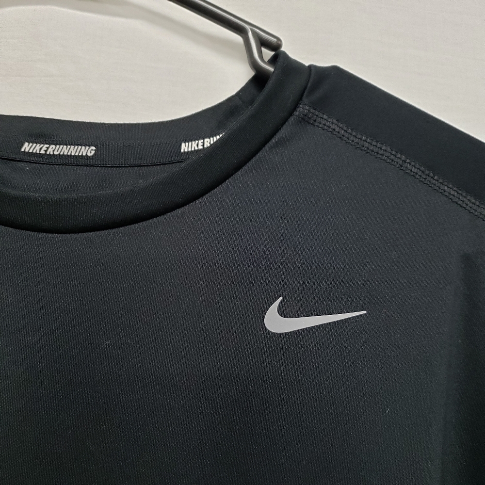 Nike Dri-Fit Top - Picture 5 of 8